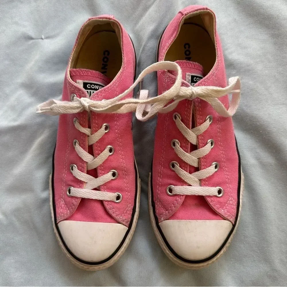 Converse all star kids pink shoes size 3